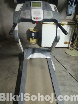 useing electric treadmill